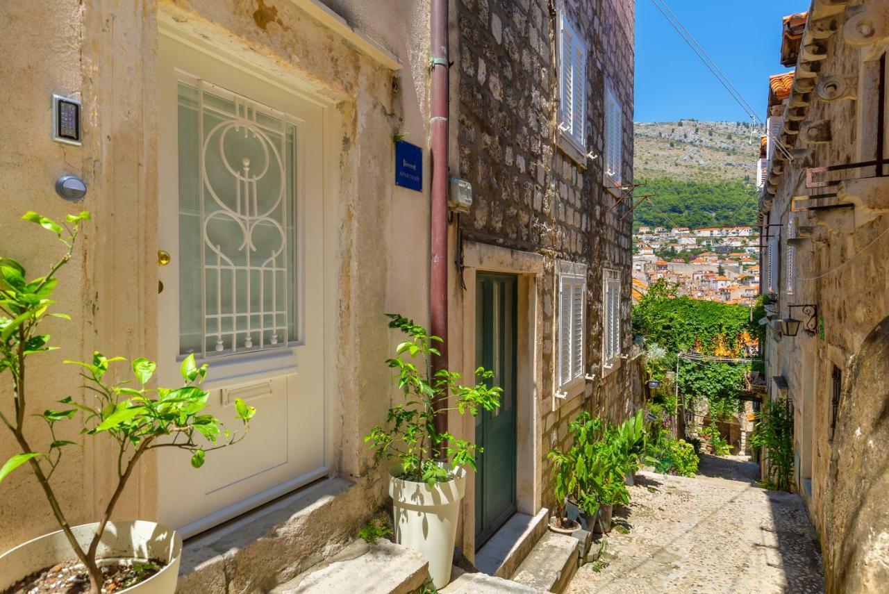Old Town House With Floor Heating & Lush Private Garden Casa vacanze